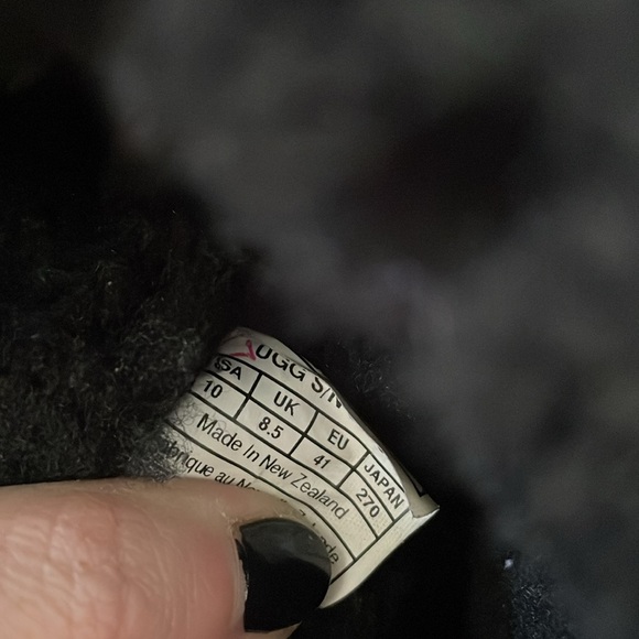 UGG Australia Black Sundance Tasman Shearling Winter Boots - Picture 8 of 8